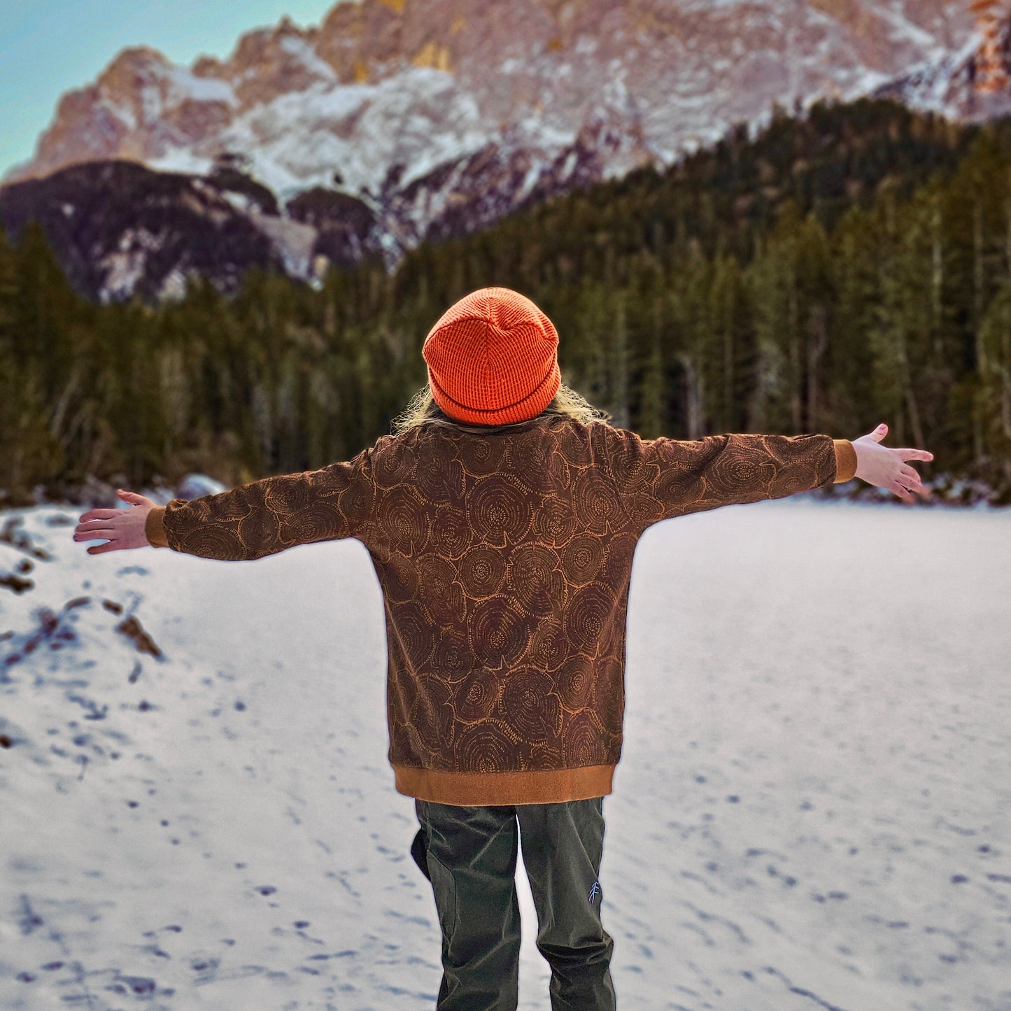 Oak Henley Sweatshirt